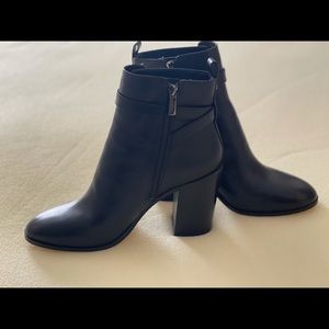 Micheal Kors Leather Boots